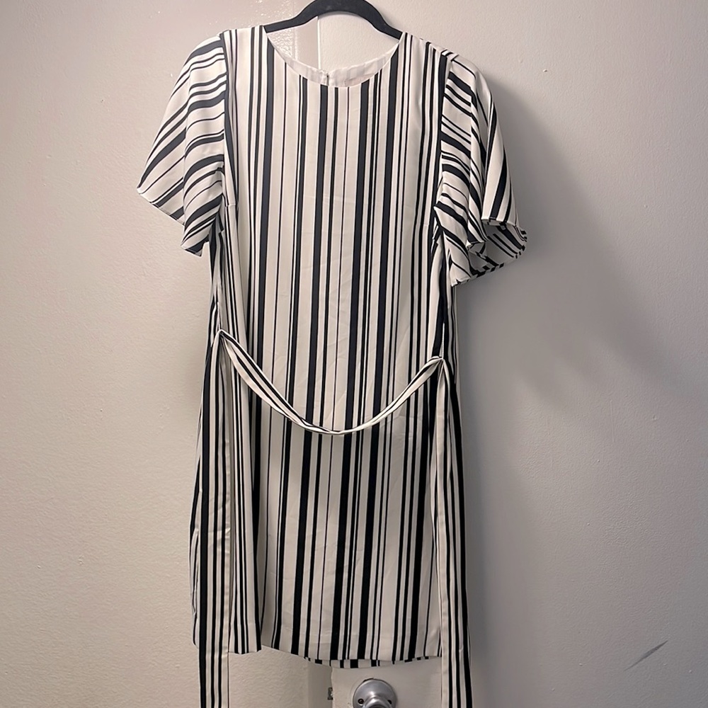 H&M black & White stripes dress